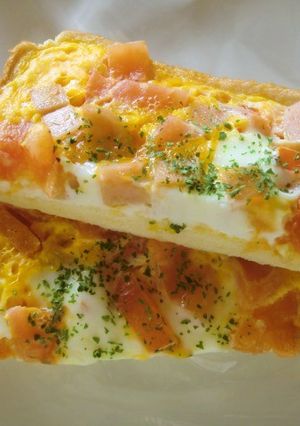 レンジで３分♪トマたまバーガーパン-レシピのメイン写真