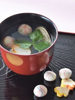 はまぐりと飾り麩のお吸い物-レシピのメイン写真