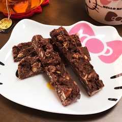 รูปของ 余りがちなあの材料で⁈超簡単♡チョコバー