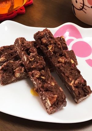 余りがちなあの材料で⁈超簡単♡チョコバー-レシピのメイン写真