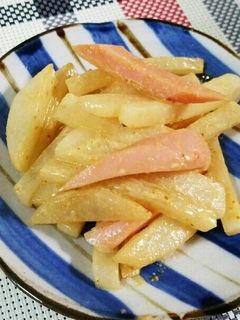 大根と魚肉ソーセージのオイマヨ炒め-レシピのメイン写真