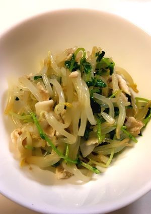 もやしと豆苗と豚肉のサラダ-レシピのメイン写真