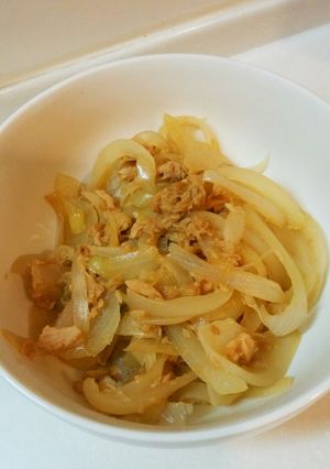 玉ねぎとツナのコンソメ醤油蒸し-レシピのメイン写真