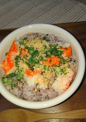 盛るだけ！カニかま丼(^-^)v-レシピのメイン写真