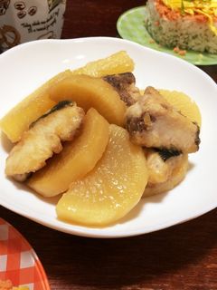 柔らかくて味しみしみのぶり大根(^^)-レシピのメイン写真