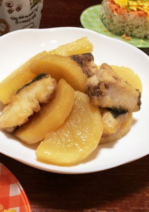 柔らかくて味しみしみのぶり大根(^^)-レシピのメイン写真