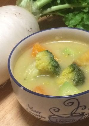ブロッコリーと冬野菜の大根シチュー-レシピのメイン写真