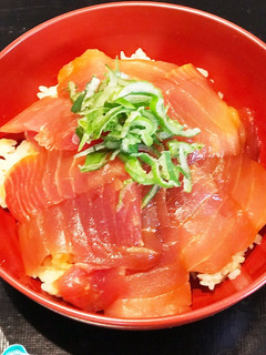 ☆マグロの赤身の黄身丼-レシピのメイン写真