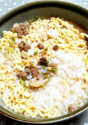 インスタントラーメン雑炊-レシピのメイン写真