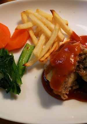 チーズINハンバーグ-レシピのメイン写真