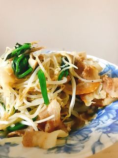 簡単*豚バラともやしのシンプルな炒めもの-レシピのメイン写真