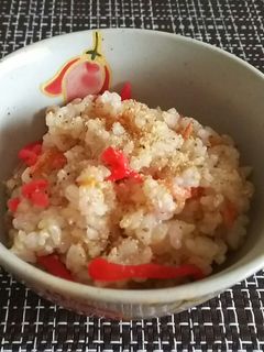 桜海老と紅生姜の玄米混ぜご飯-レシピのメイン写真