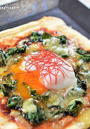 うす揚げの和風ピザ・温玉を添えて♪-レシピのメイン写真