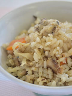 炊飯器一つで☆生姜風味の炊き込みご飯-レシピのメイン写真