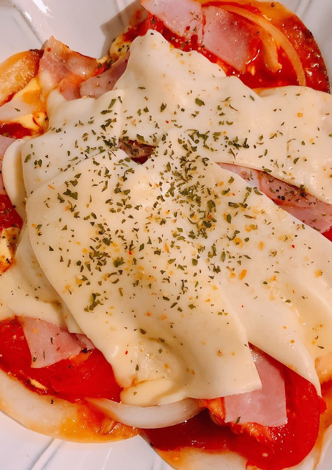 餃子の皮で！簡単ピザ-レシピのメイン写真