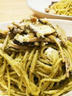 茸とナッツのジェノベーゼパスタ-レシピのメイン写真