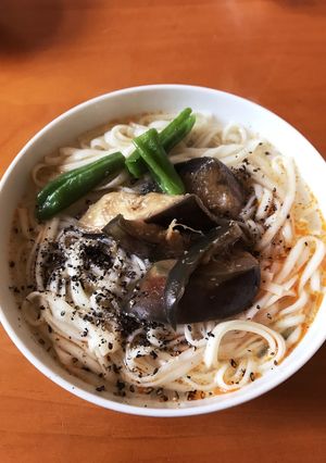 茄子の生姜焼きあったかアジアンうどん-レシピのメイン写真