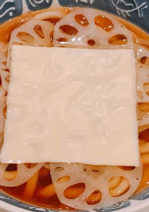 れんこん、とろけるチーズの、うどん！-レシピのメイン写真