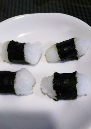 離乳食後期～完了期☆簡単手づかみおにぎり-レシピのメイン写真