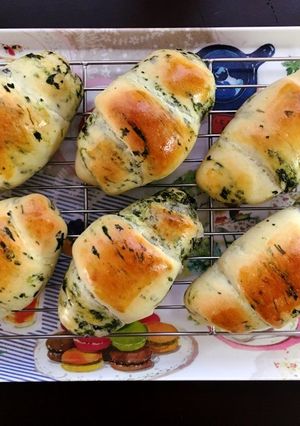 ほうれん草チーズロールパン-レシピのメイン写真