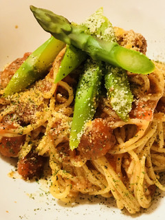 アスパラ・ベーコン&トマトソースパスタ-レシピのメイン写真