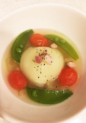 丸ごと玉ねぎと野菜のスープ-レシピのメイン写真