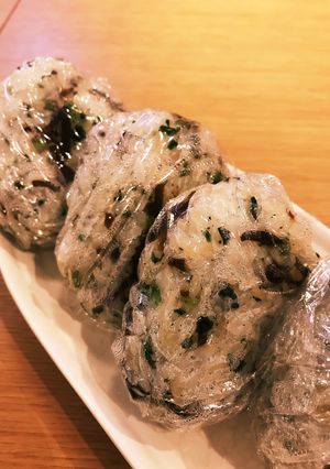 朝はこれ！簡単！混ぜ混ぜ おにぎり-レシピのメイン写真
