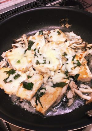 簡単！鶏むね肉のチーズソテー-レシピのメイン写真