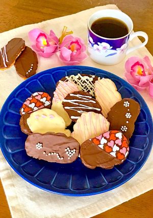 バレンタインにも!簡単チョコがけラスク-レシピのメイン写真