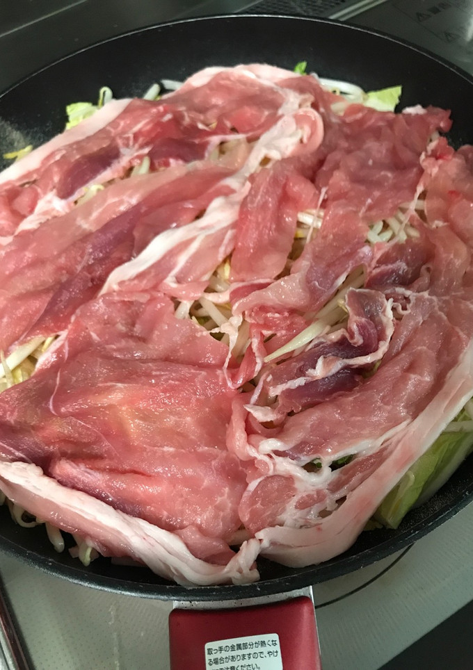超簡単。白菜と豚肉ともやしの重ね蒸し-レシピのメイン写真