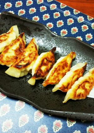 1歳児もパクパク！親子で美味しい鶏餃子-レシピのメイン写真
