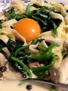 ランチに◎きのこと法蓮草のクリームパスタ-レシピのメイン写真
