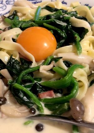ランチに◎きのこと法蓮草のクリームパスタ-レシピのメイン写真