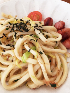 簡単手抜きランチ*レンチンで焼うどん風-レシピのメイン写真