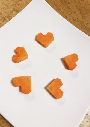 簡単♪ハートのにんじんの切り方♡-レシピのメイン写真