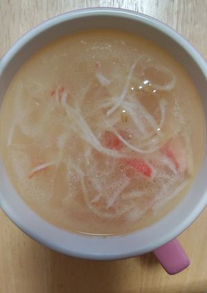 超簡単な即席スープ☆もやしとカニかまで☆-レシピのメイン写真