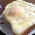 チーズマヨエッグトースト
