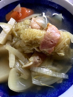 ミニロール白菜で野菜たっぷりスープ-レシピのメイン写真