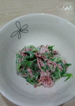 わさび菜のサラダ！　コンビーフとともに-レシピのメイン写真