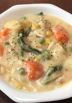 野菜たっぷり彩りシチュー!(^^)!-レシピのメイン写真