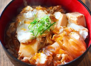 【簡単10分】豆腐と玉ねぎの卵とじ丼-レシピのメイン写真