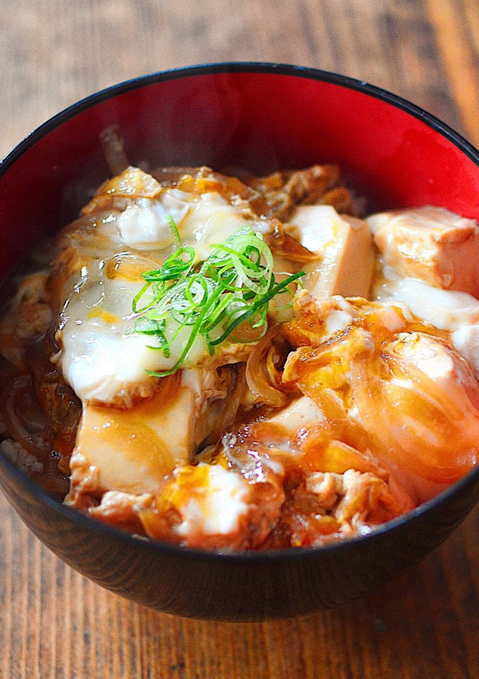 【簡単10分】豆腐と玉ねぎの卵とじ丼-レシピのメイン写真