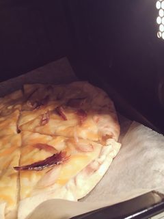超簡単!くさやピッツァ-レシピのメイン写真