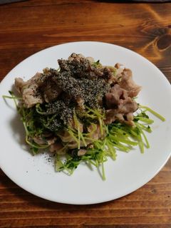 豆苗と豚肉の炒め物-レシピのメイン写真