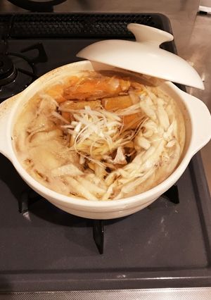 こす必要なし☆ズボラ寄せ鍋だし！-レシピのメイン写真