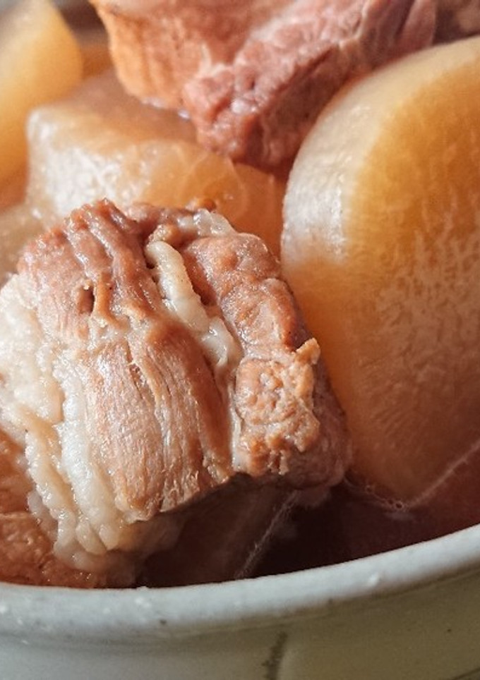 簡単!!豚バラと大根のやや中華風煮物♬-レシピのメイン写真