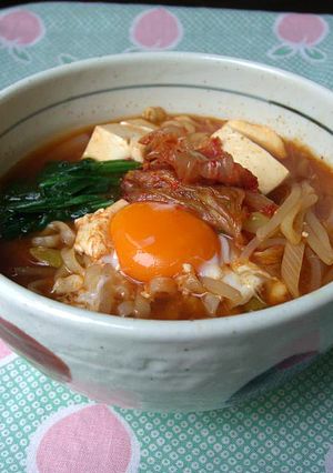 半熟たまご入り☆キムチチゲ風うどん-レシピのメイン写真