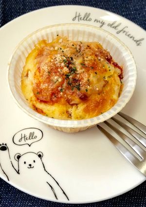ホットケーキミックス簡単ピザカップケーキ-レシピのメイン写真