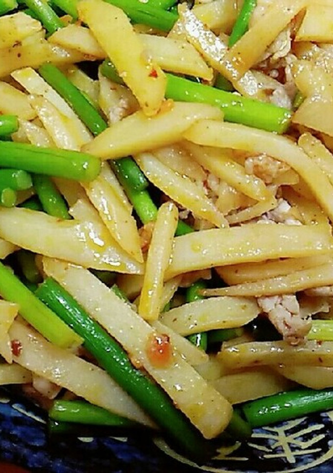 じゃがいもとニンニクの芽と豚肉の炒め物❤-レシピのメイン写真