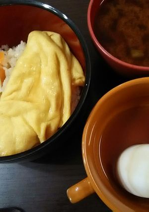 炊き込みご飯で和風おむらいす丼-レシピのメイン写真